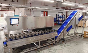 多頭秤與爬坡?lián)醢寰W(wǎng)鏈：高效精準的物料處理與輸送組合